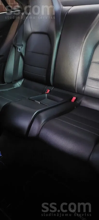 Mercedes-Benz E220 2014 photo 5