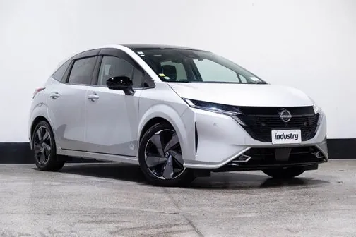 Nissan Aura