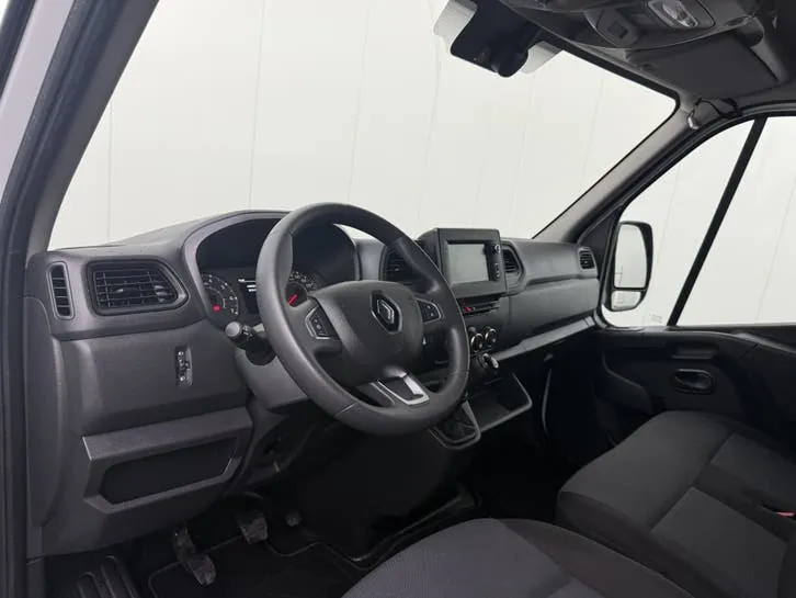 Renault Master 2023 photo 3