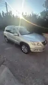 Volkswagen Tiguan 2008 photo 3