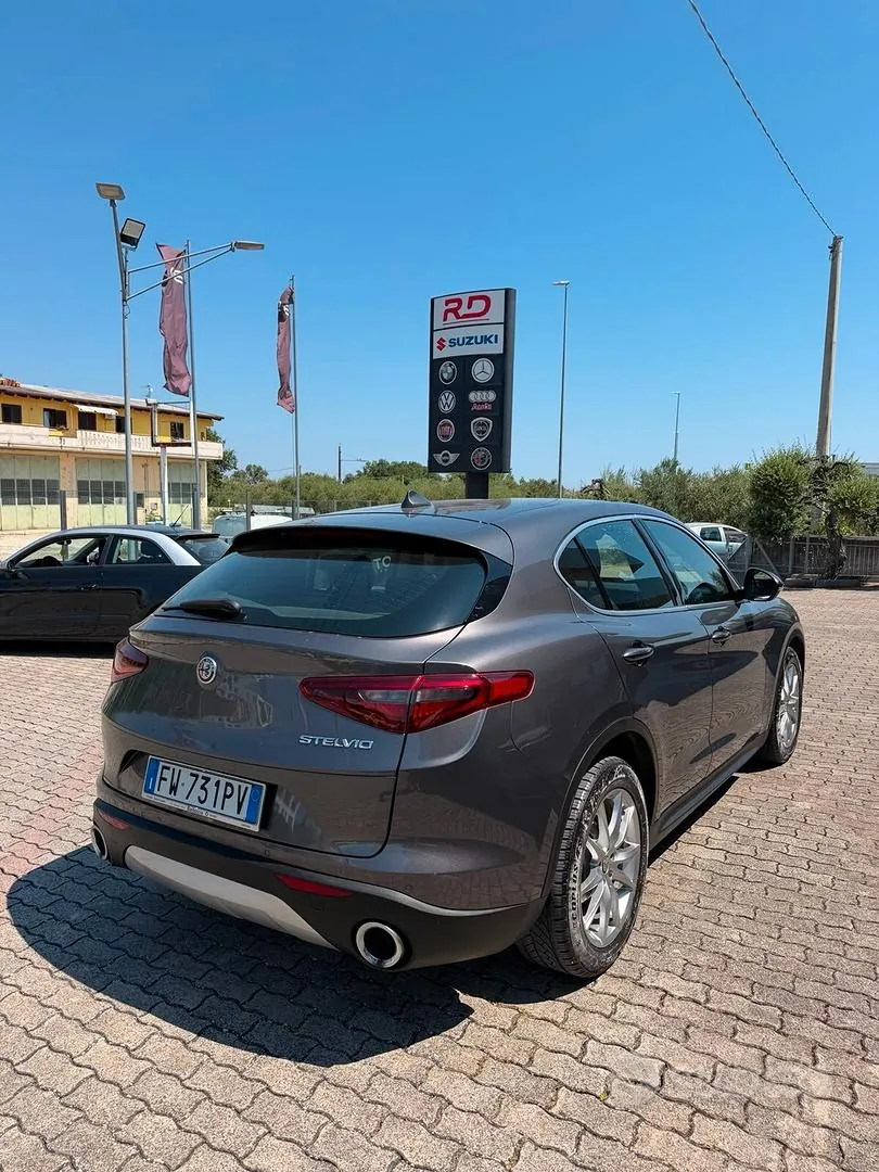Alfa Romeo Stelvio 2019 photo 2