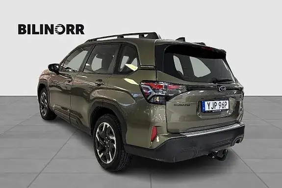 Subaru Forester 2025 photo 2