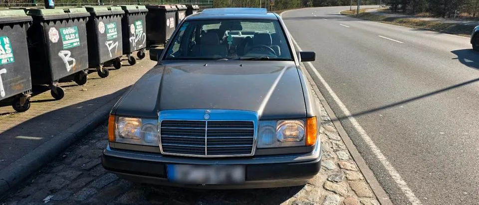 Mercedes-Benz W124