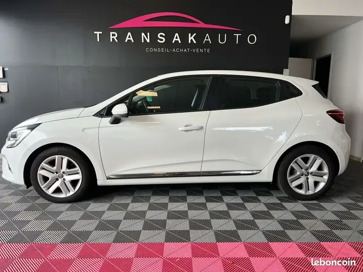 Renault Clio 2020 photo 2