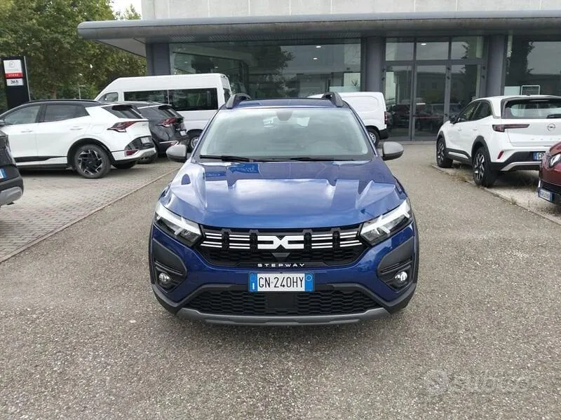 Dacia Sandero 2023 photo 2