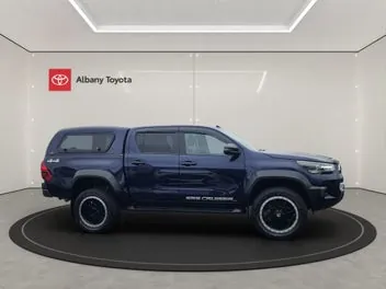 Toyota Hilux 2023 photo 3