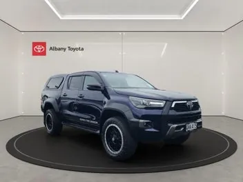 Toyota Hilux 2023 photo 2