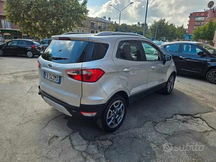Ford Ecosport 2015 photo 4