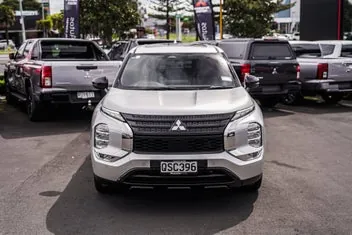 Mitsubishi Outlander 2024 photo 5