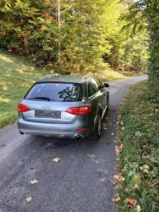 Audi A4 Allroad 2009 photo 2