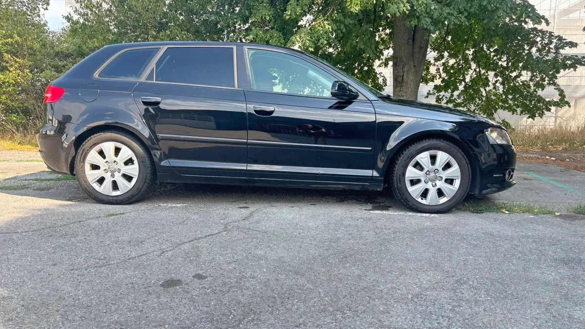 Audi A3 2012 photo 2