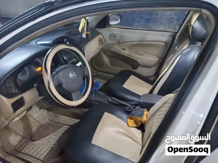 Nissan Sunny 2009 photo 2