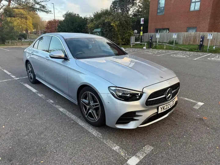 Mercedes-Benz E-Class 2022 photo 2