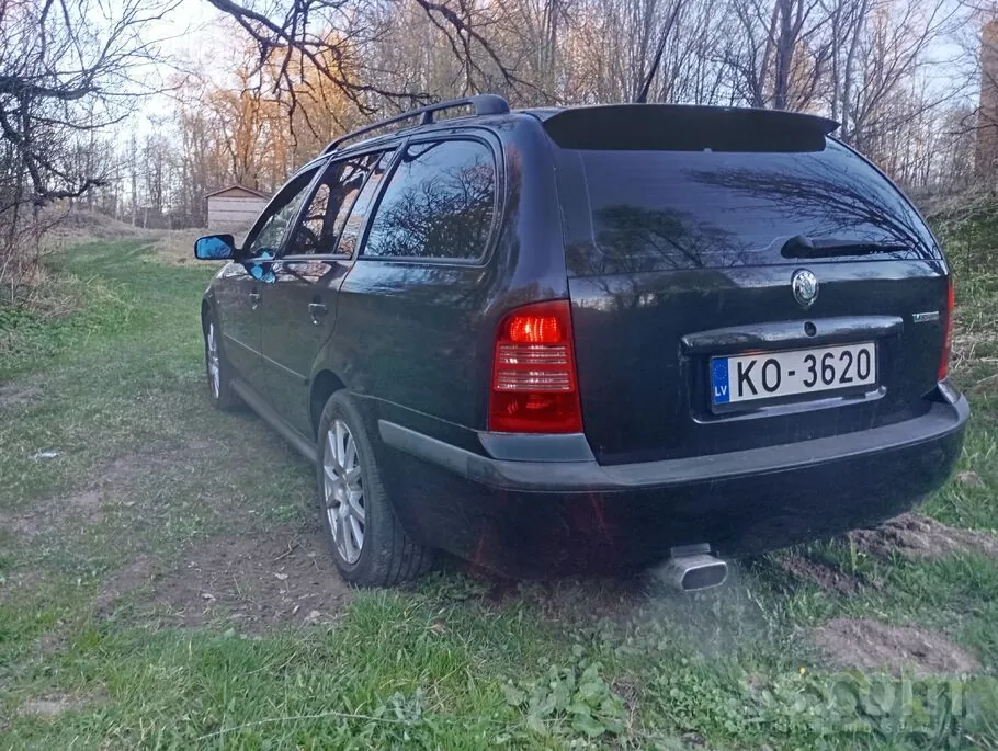 Skoda Octavia 2004 photo 5