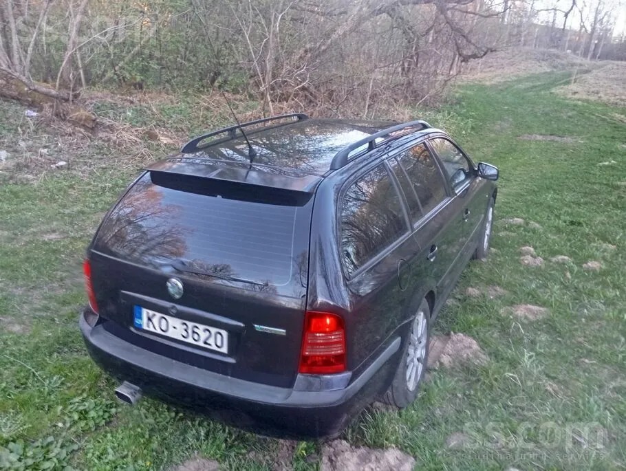 Skoda Octavia 2004 photo 3