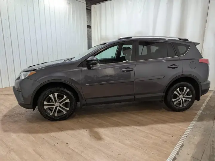 Toyota Rav4 2016 photo 4