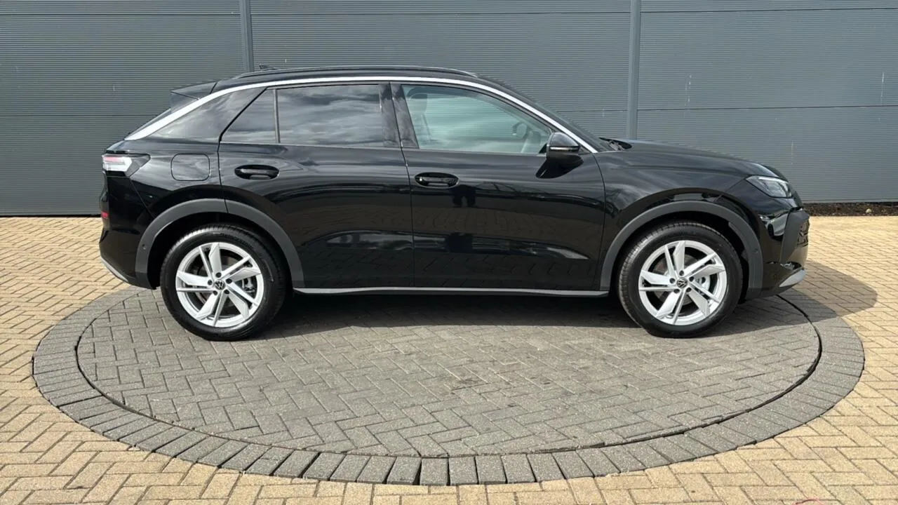 Volkswagen T-Roc photo 4