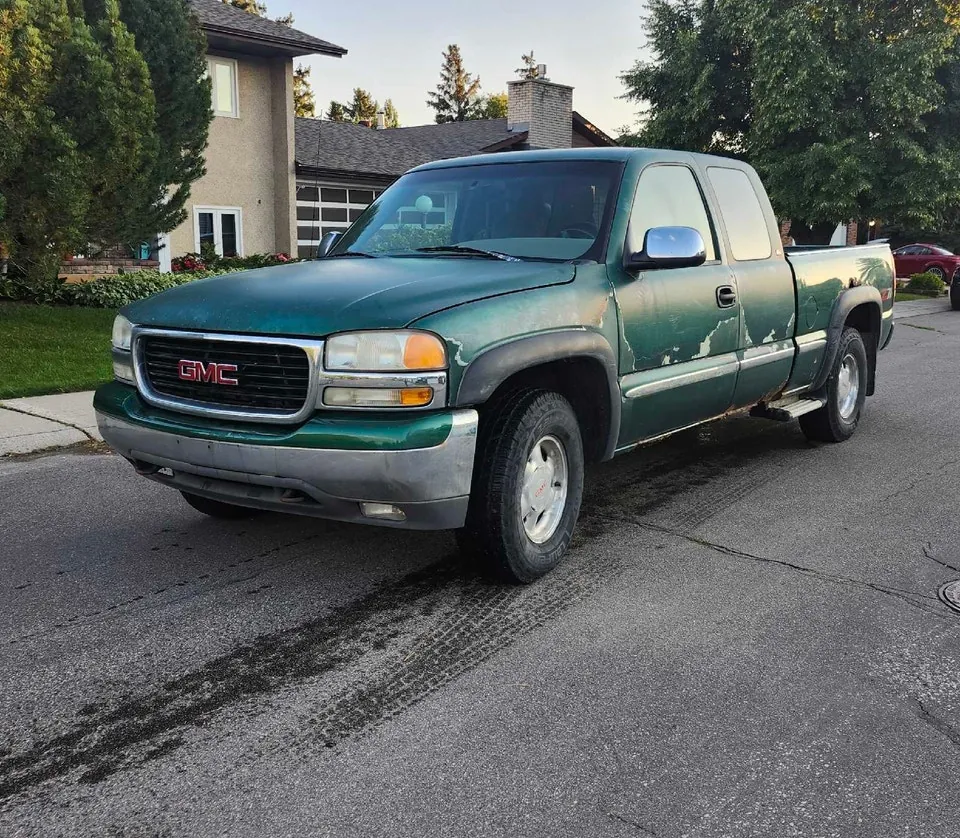 GMC Sierra 2002 photo 3