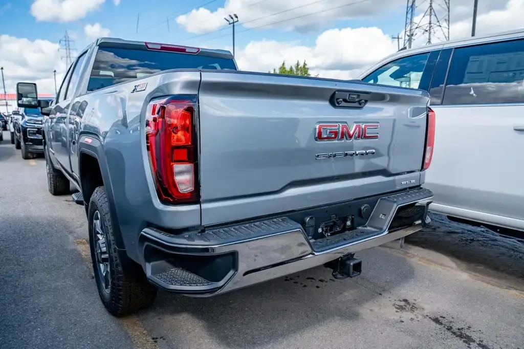 GMC Sierra 2500 2026 photo 5
