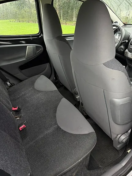 Peugeot 107 2008 photo 5