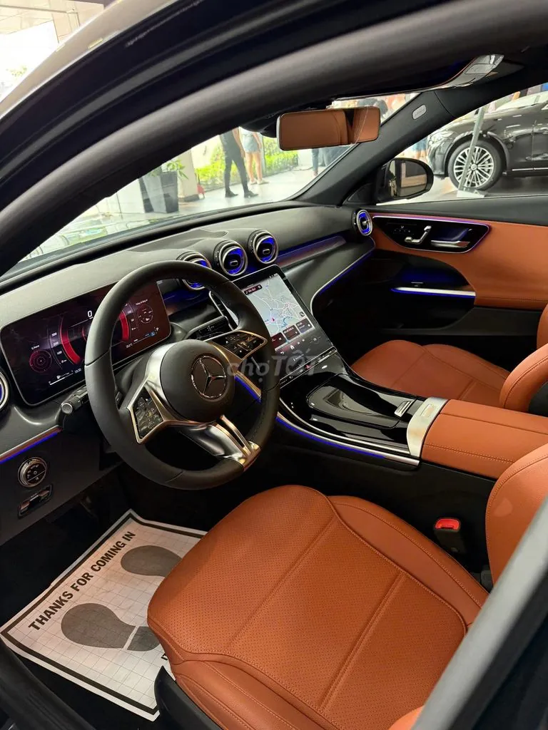 Mercedes-Benz C-Class 2026 photo 2