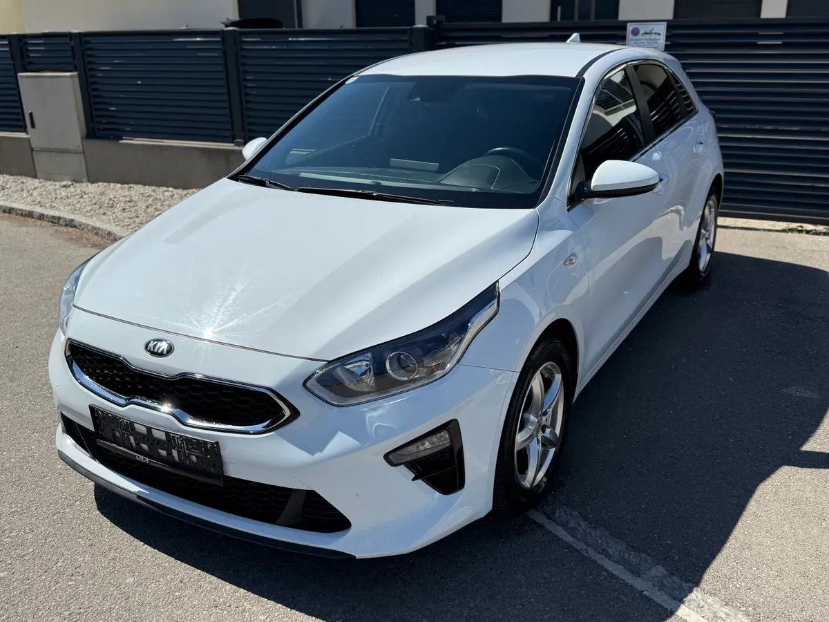 Kia Ceed 2022 photo 2