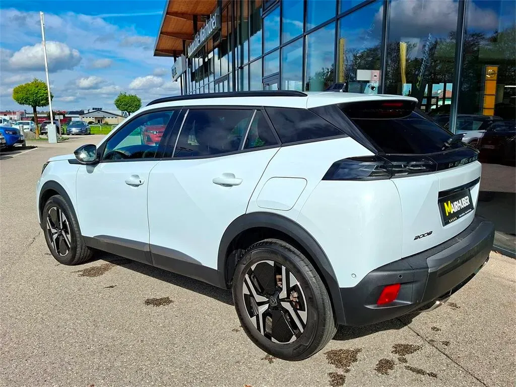 Peugeot 2008 2024 photo 3