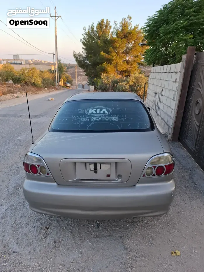 Kia Sephia 1997 photo 2
