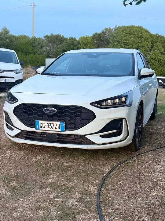 Ford Focus 2021 photo 2