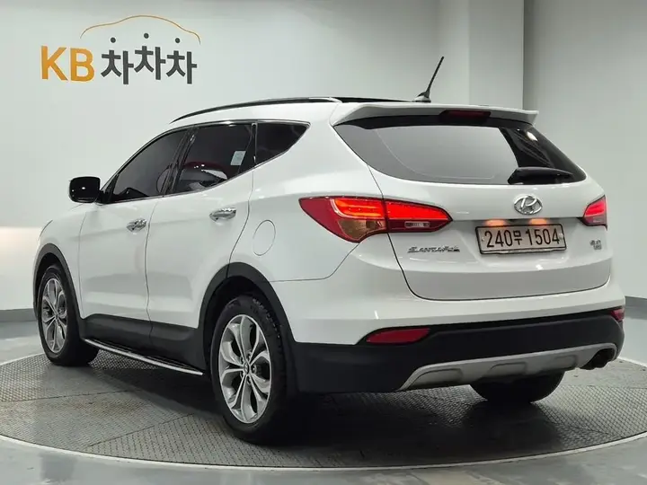 Hyundai Santa Fe 2014 photo 2