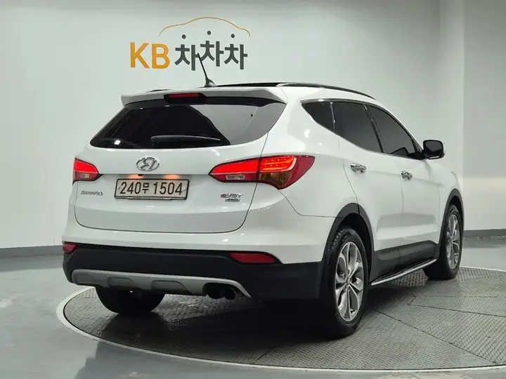 Hyundai Santa Fe 2014 photo 3