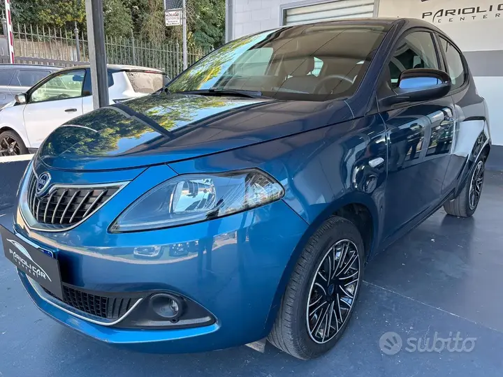 Lancia Ypsilon 2023 photo 2