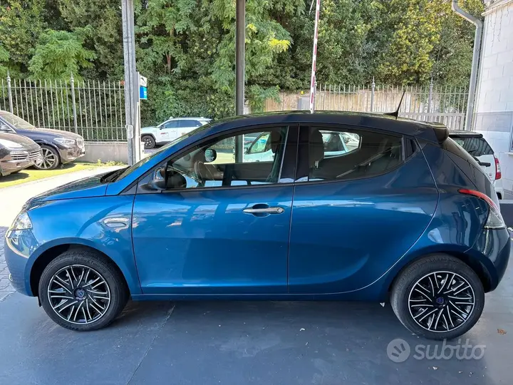 Lancia Ypsilon 2023 photo 3