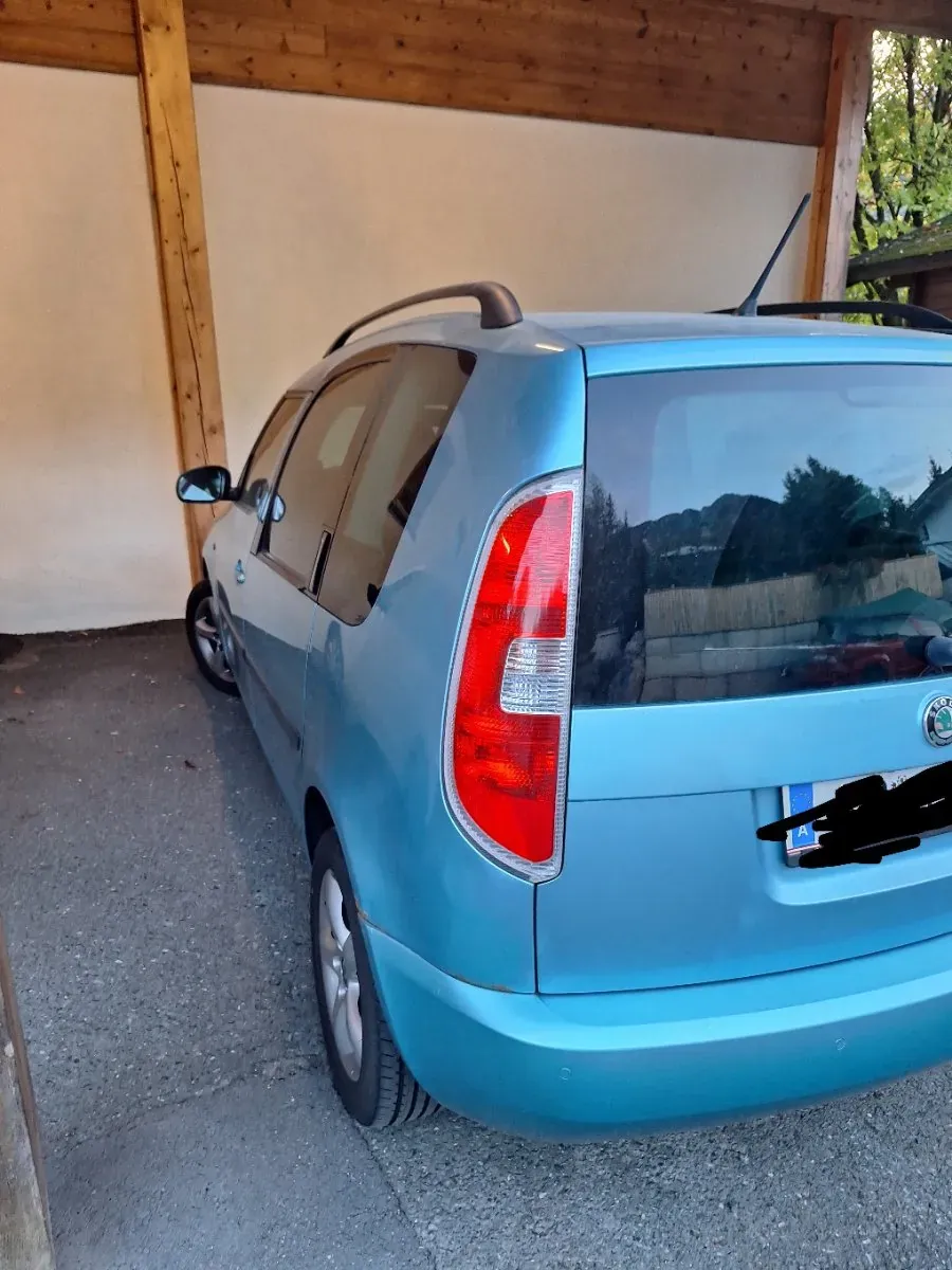Skoda Roomster 2013 photo 3