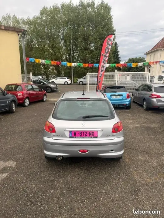 Peugeot 206 2007 photo 4