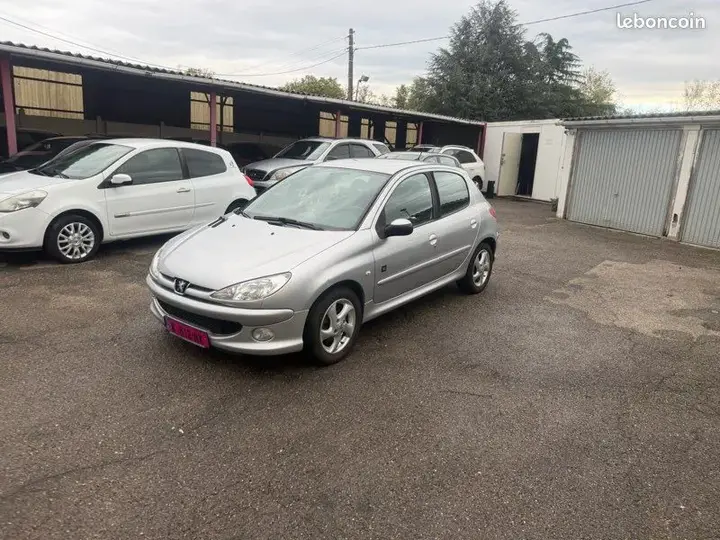 Peugeot 206