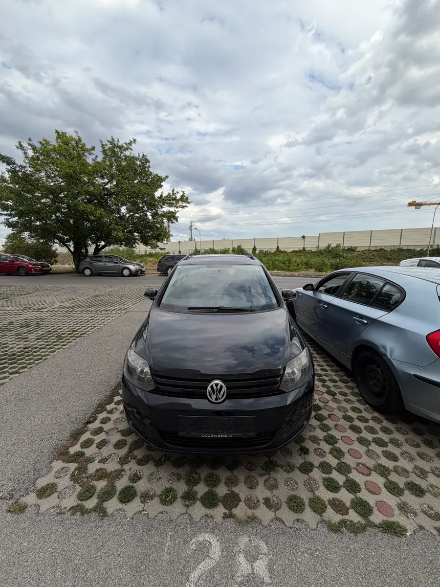 Volkswagen Golf 2009 photo 2