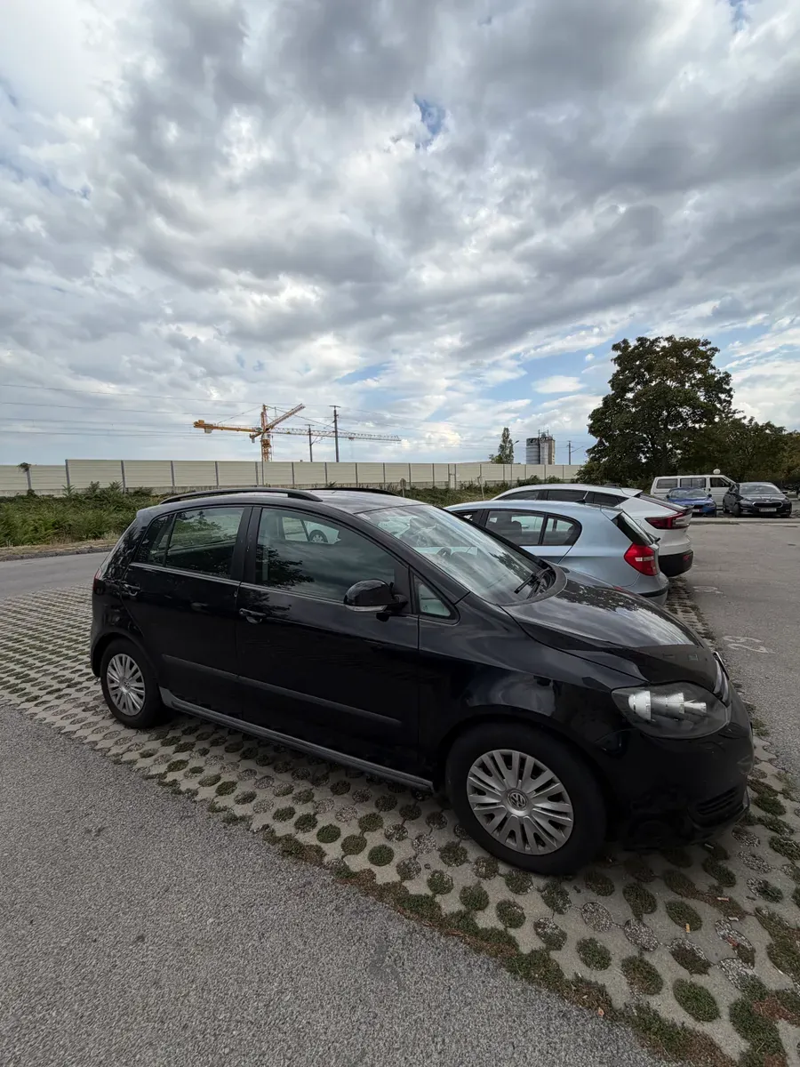 Volkswagen Golf 2009 photo 3