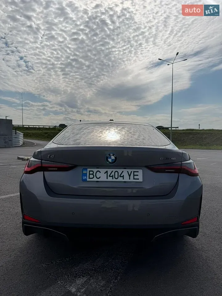 BMW I4 2022 photo 4