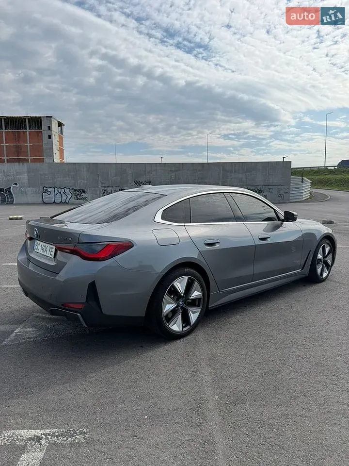 BMW I4 2022 photo 3