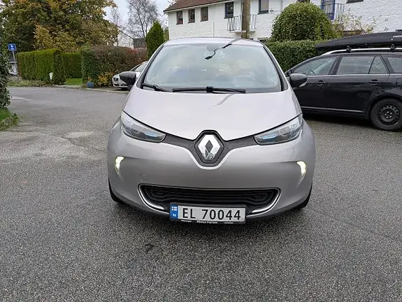 Renault Zoe 2015 photo 2