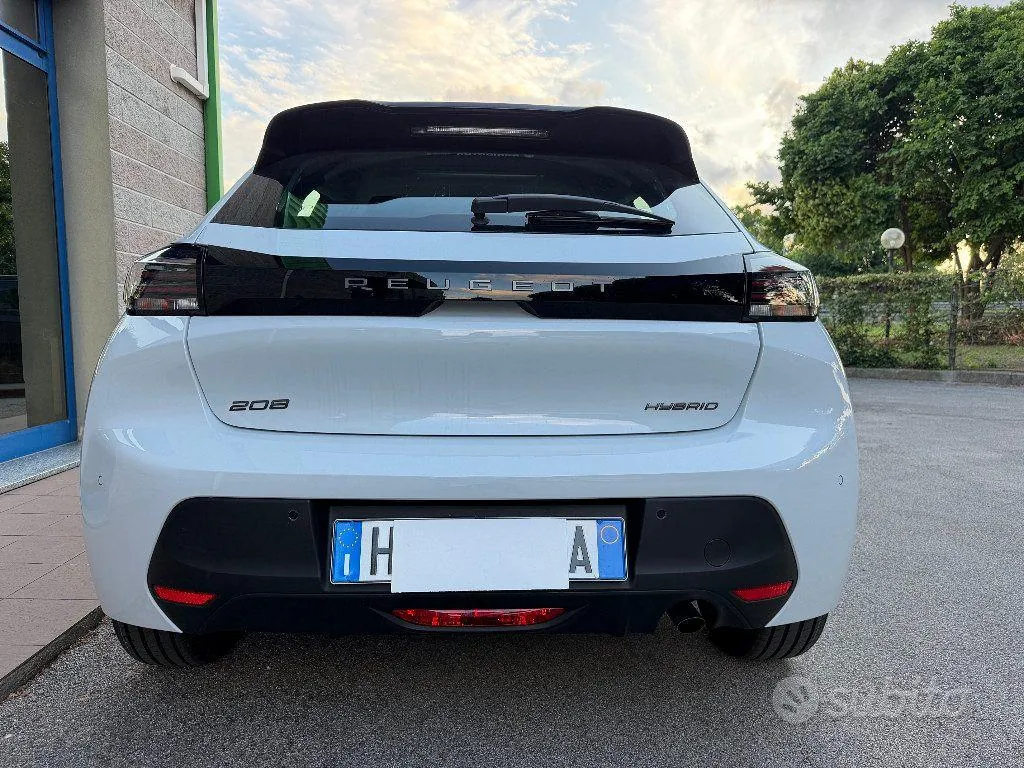Peugeot 208 2025 photo 4