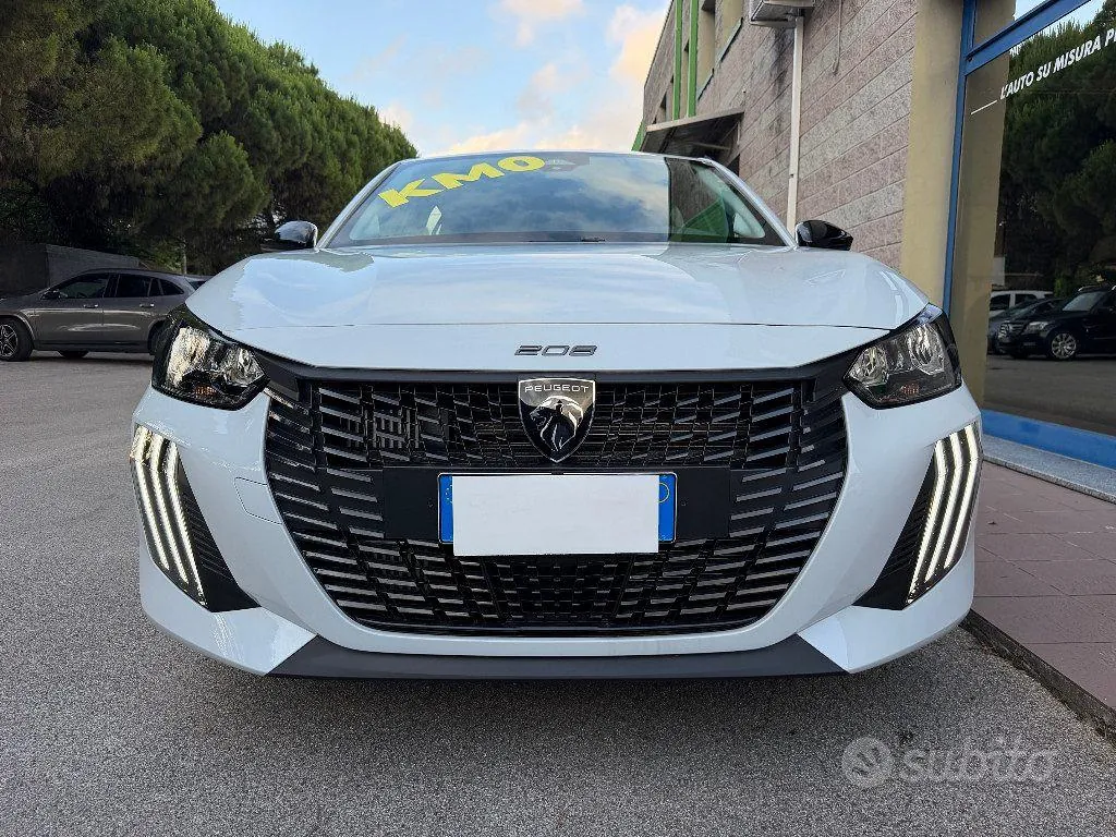 Peugeot 208 2025 photo 3