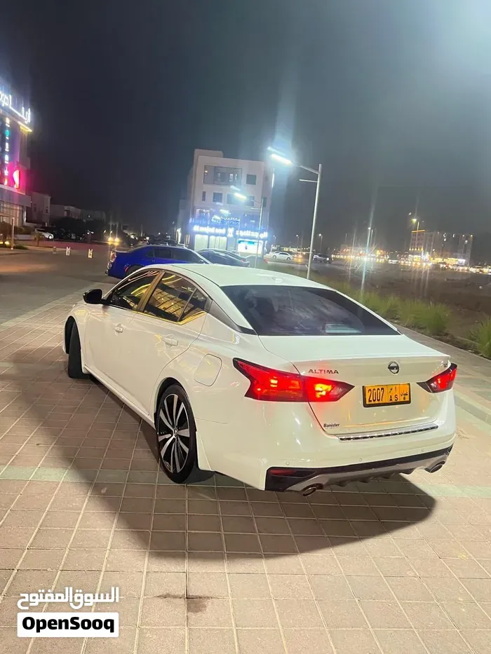 Nissan Altima 2022 photo 4