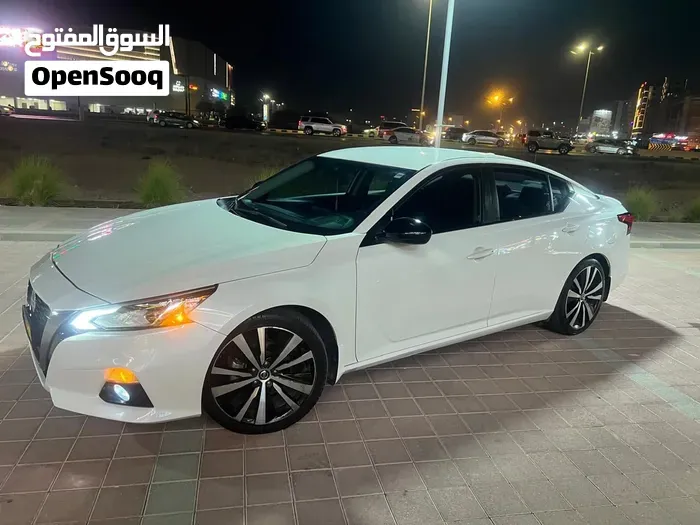 Nissan Altima 2022 photo 3