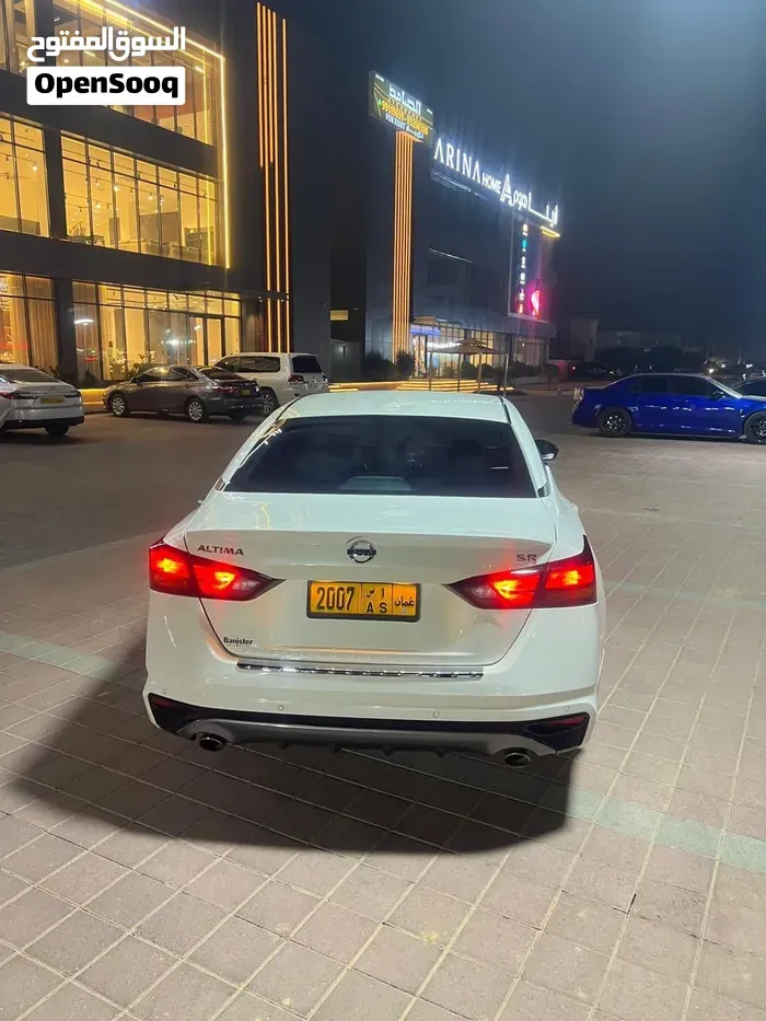 Nissan Altima 2022 photo 2