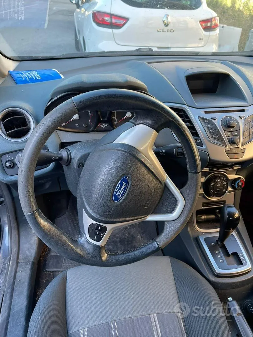 Ford Fiesta 2009 photo 4