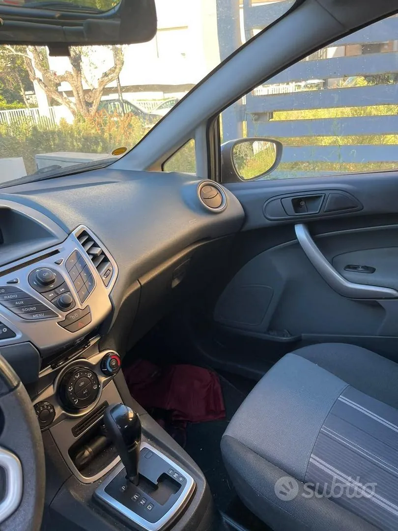 Ford Fiesta 2009 photo 5