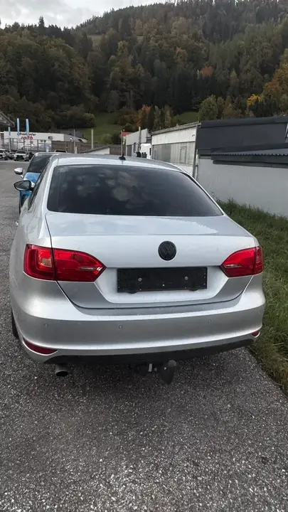 Volkswagen Jetta 2011 photo 3