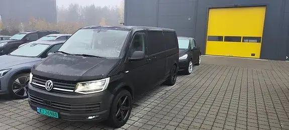 Volkswagen Transporter 2018 photo 2
